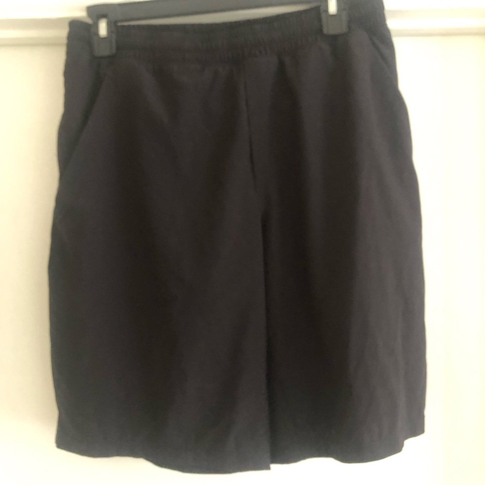 ❤️Lululemon Black Shorts Pockets Full Lining Size M